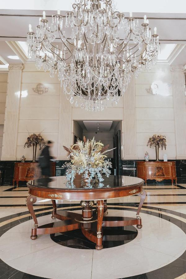 Diplomatichotel Mendoza Kültér fotó The lobby of the hotel