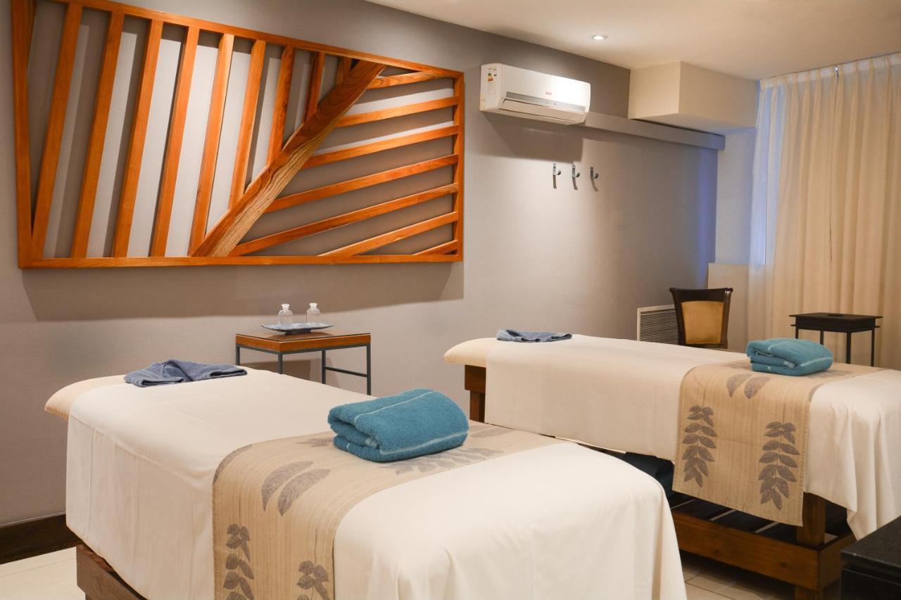 Diplomatichotel Mendoza Kültér fotó Spa at the Grand Palladium Resort, Punta Cana, Dominican Republic